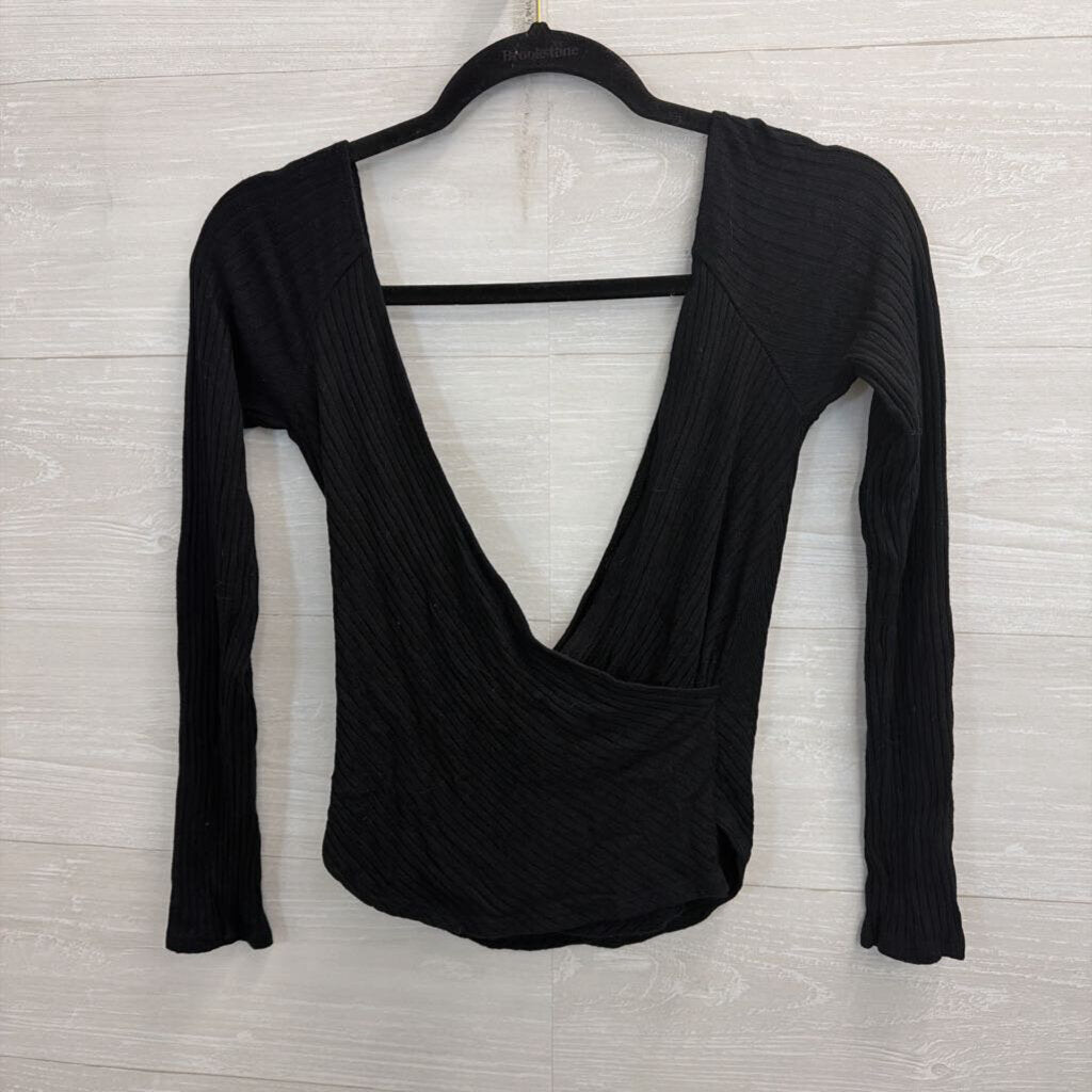 Reformation Black Ribbed Cropped Long Sleeve Top Medium