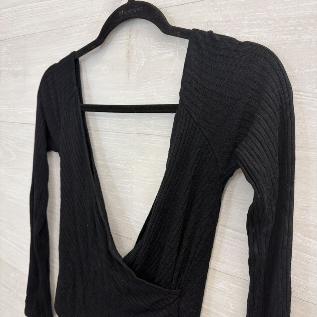 Reformation Black Ribbed Cropped Long Sleeve Top Medium