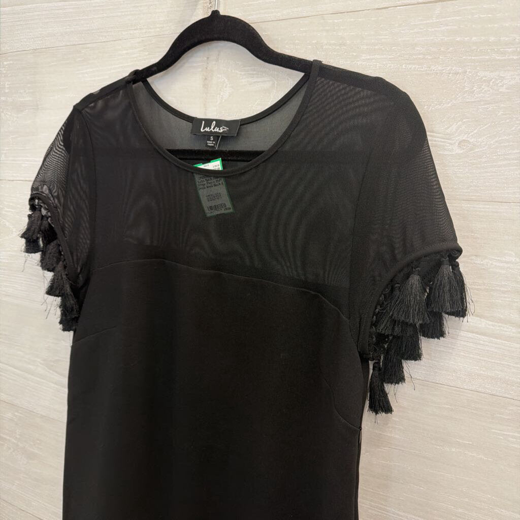 Lulus Black Short Fringe Sleeve Shift Dress Small