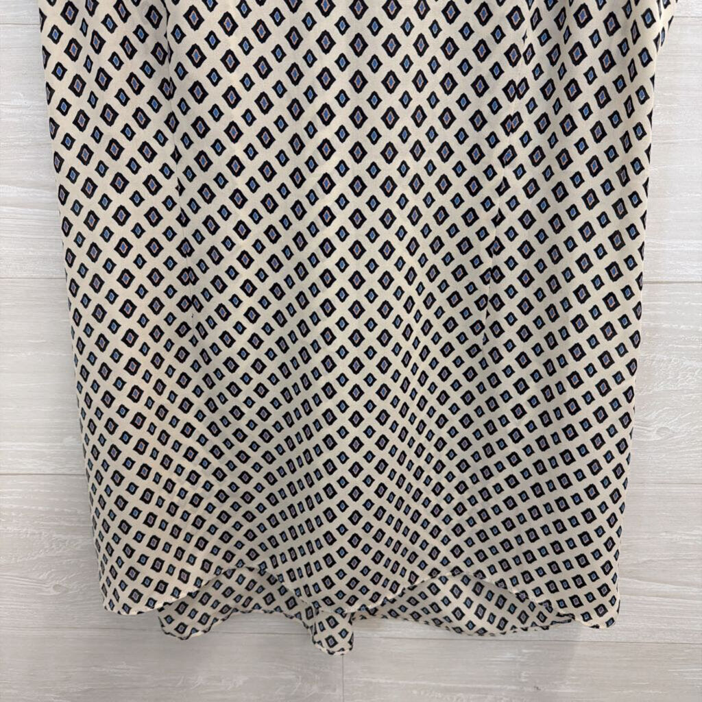 Cabi White/ Blue Print Silky Tank Top Large