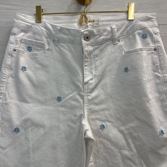 Charlie B White/ Blue Embroidered Flower Wide Leg Jeans 12