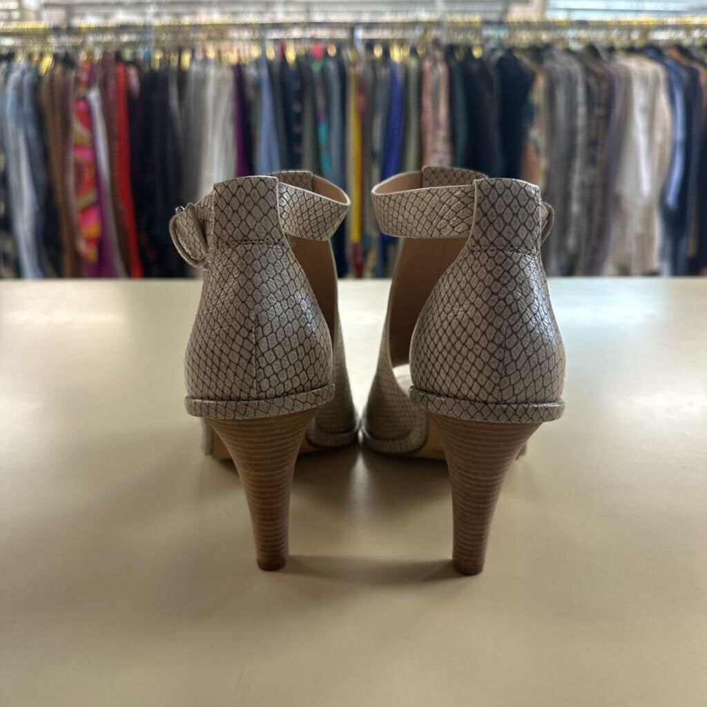 Vince Camuto Cream Snakeskin Frasper Heels 8