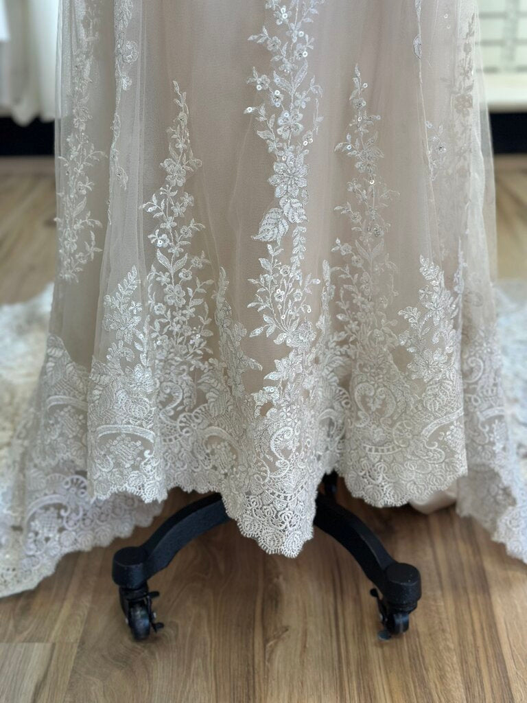 Maggie Sottero Ivory/ Champagne Lace Strapless Bridal Gown 6