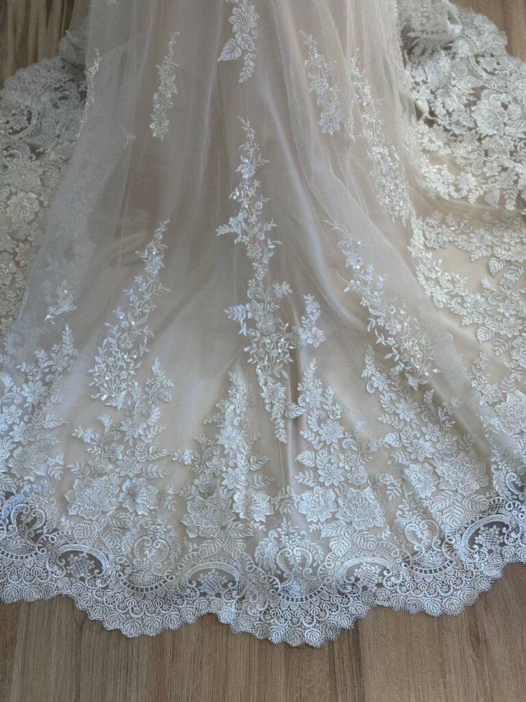 Maggie Sottero Ivory/ Champagne Lace Strapless Bridal Gown 6