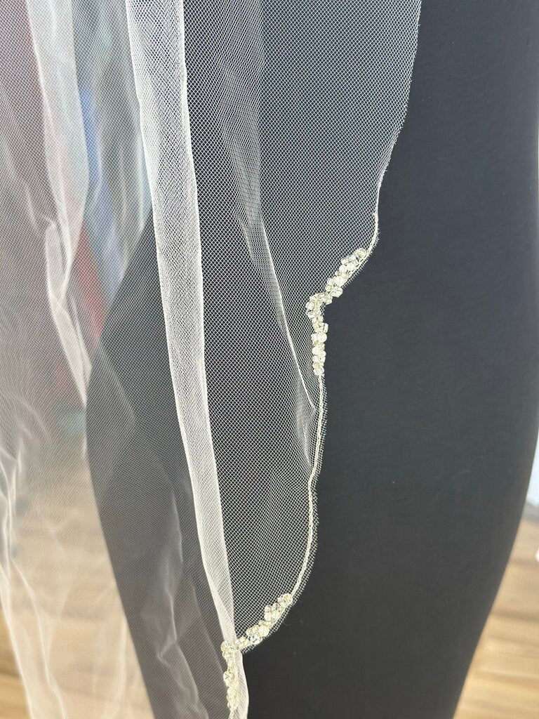 Ivory Beaded Edge Veil