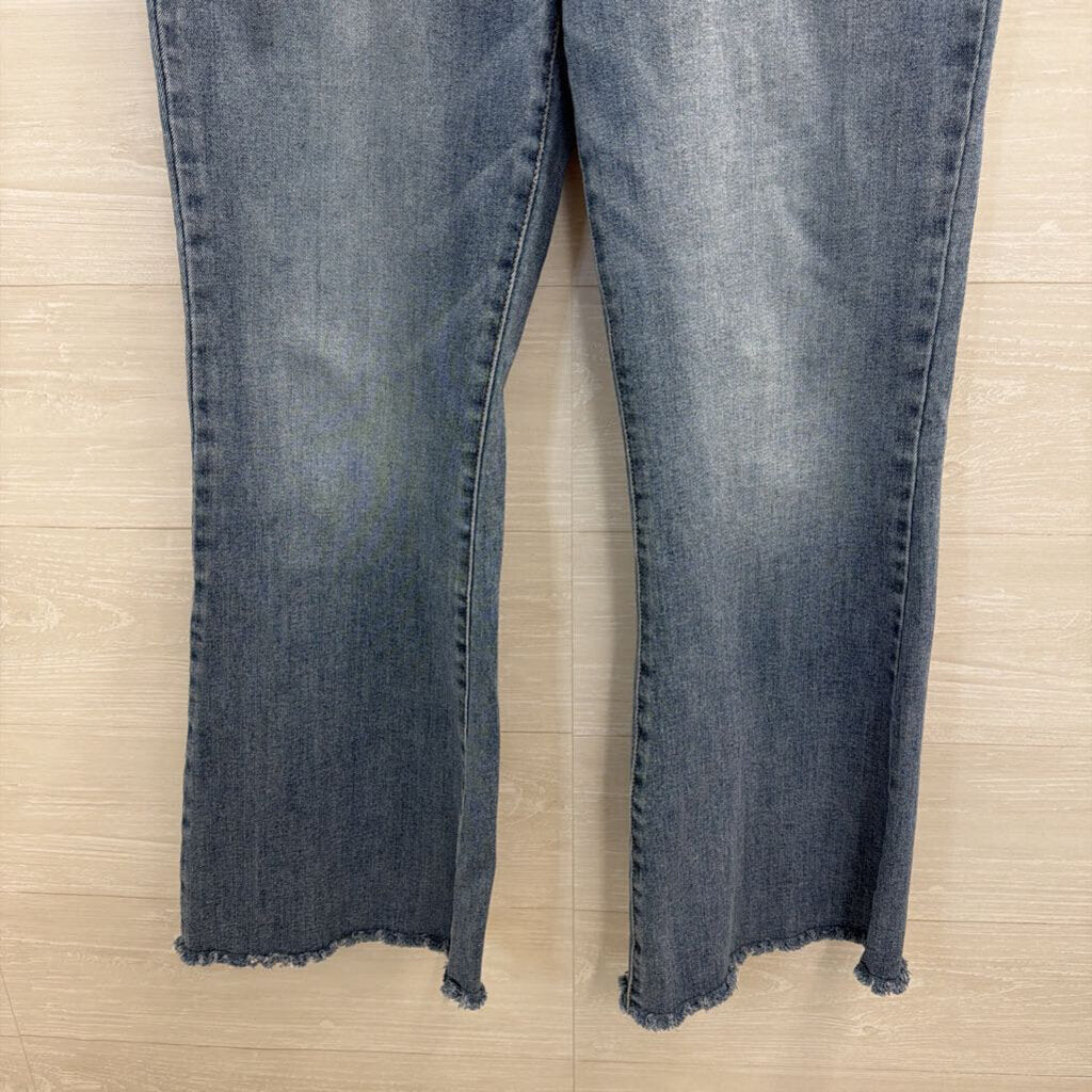 Risen Jeans Light Wash Flare Leg Jeans 1XL
