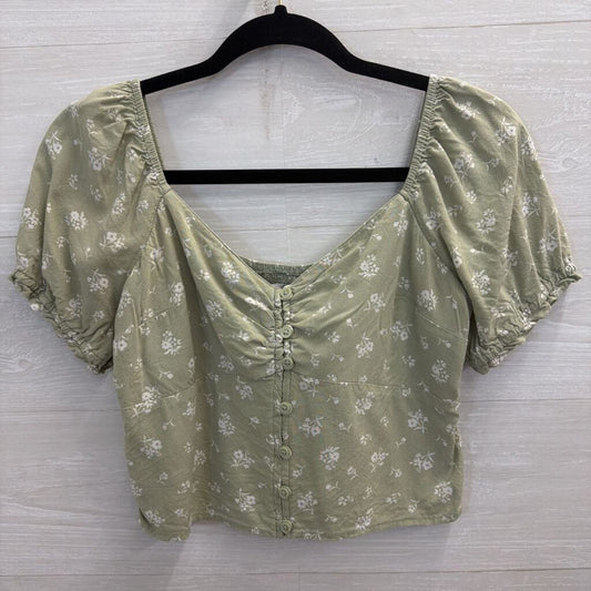 Hollister Green/ White Print Cropped Short Puff Sleeve Top Medium