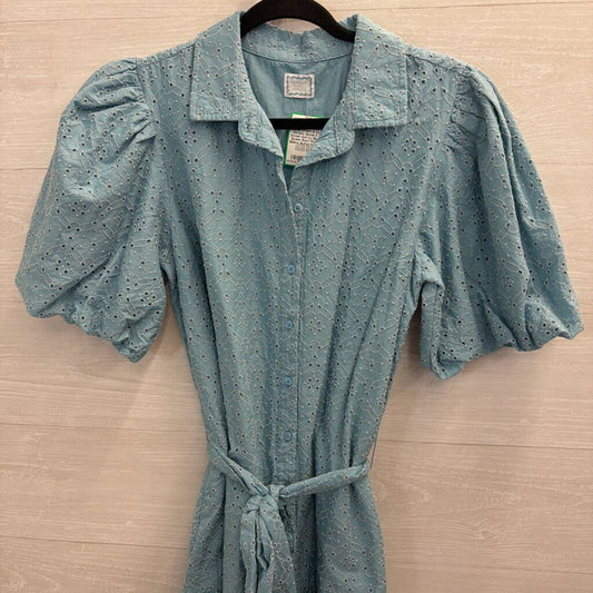 Society Social X Crown and Ivy Blue Eyelet Short Puff Sleeve Button Front Dress Medium