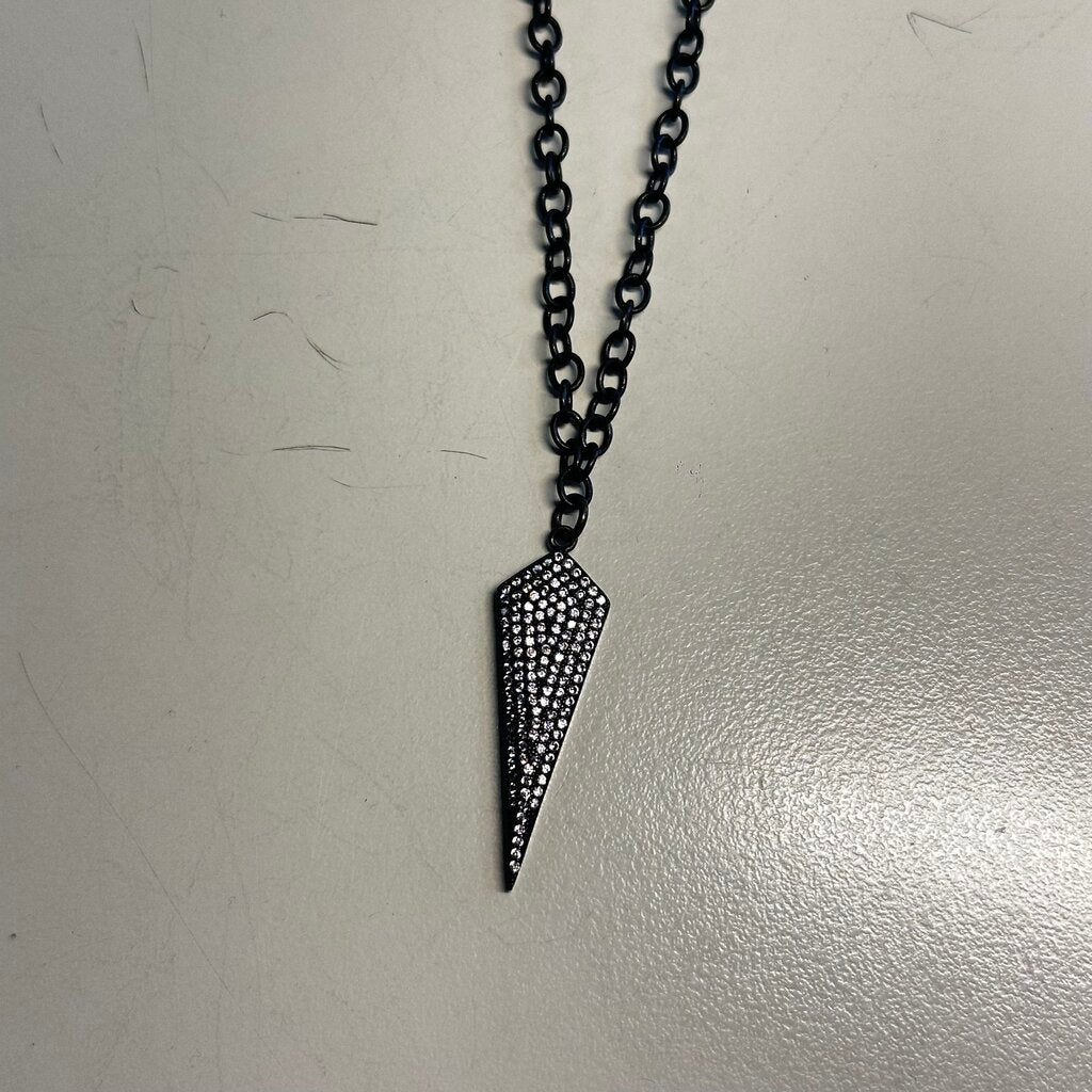 Black Metal Rhinestone Pendant Necklace