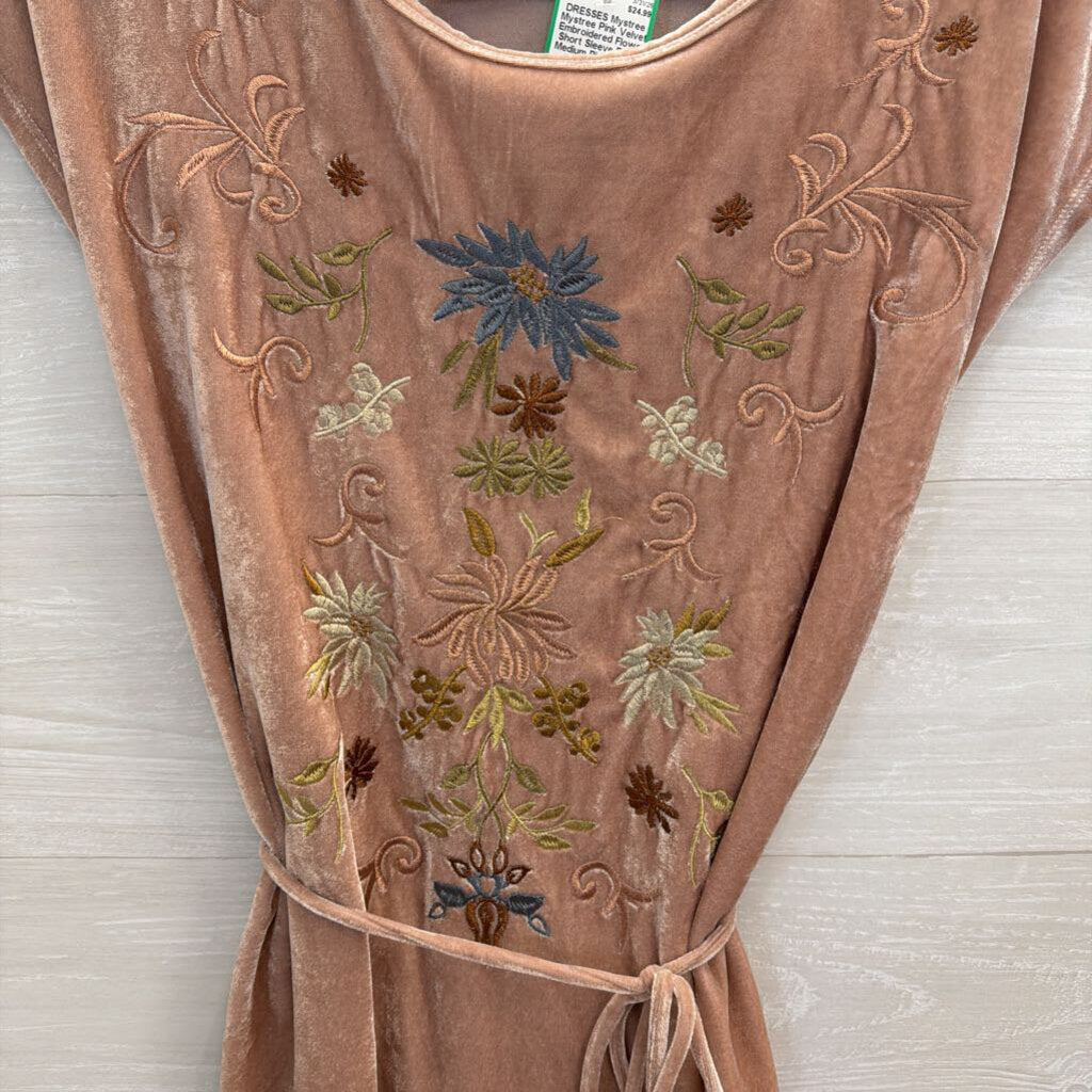 Mystree Pink Velvet Embroidered Flower Short Sleeve Dress Medium