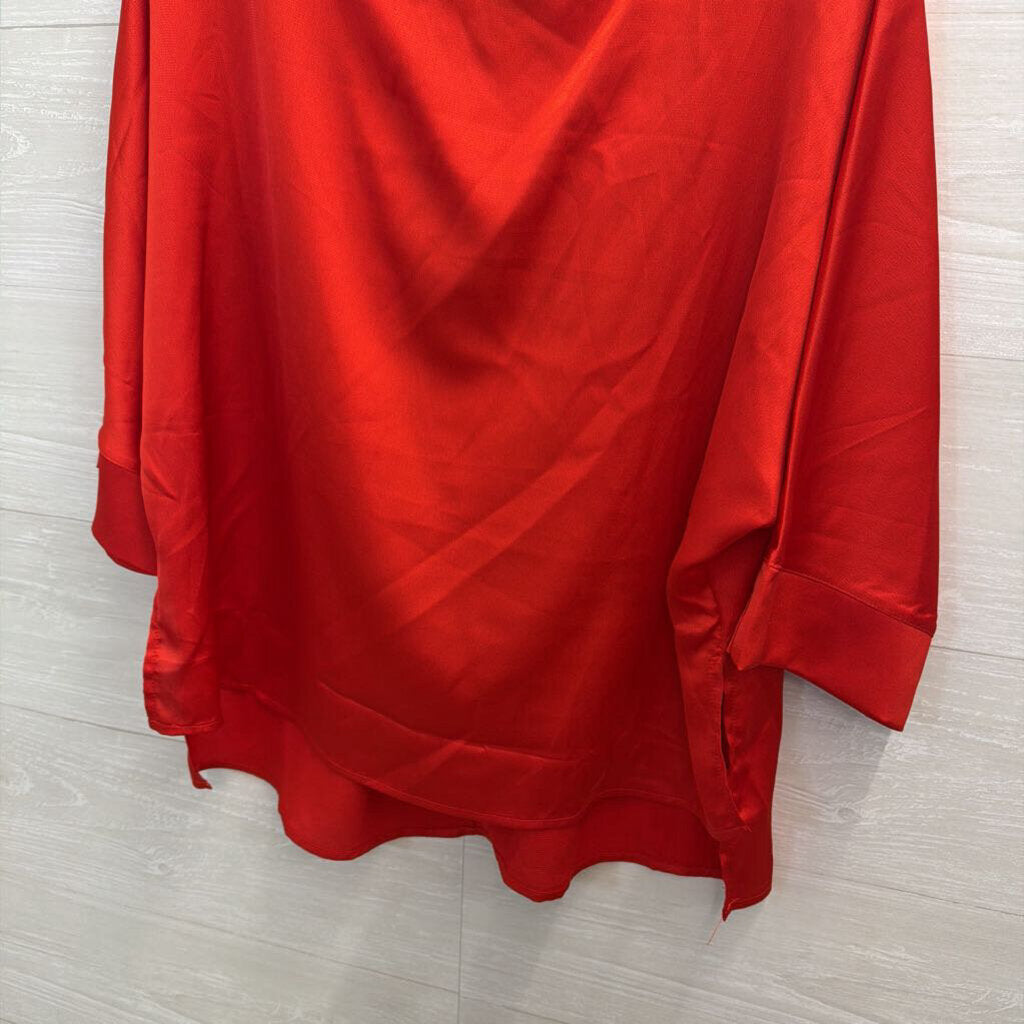 She and Sky Red Silky Slouchy Top Medium