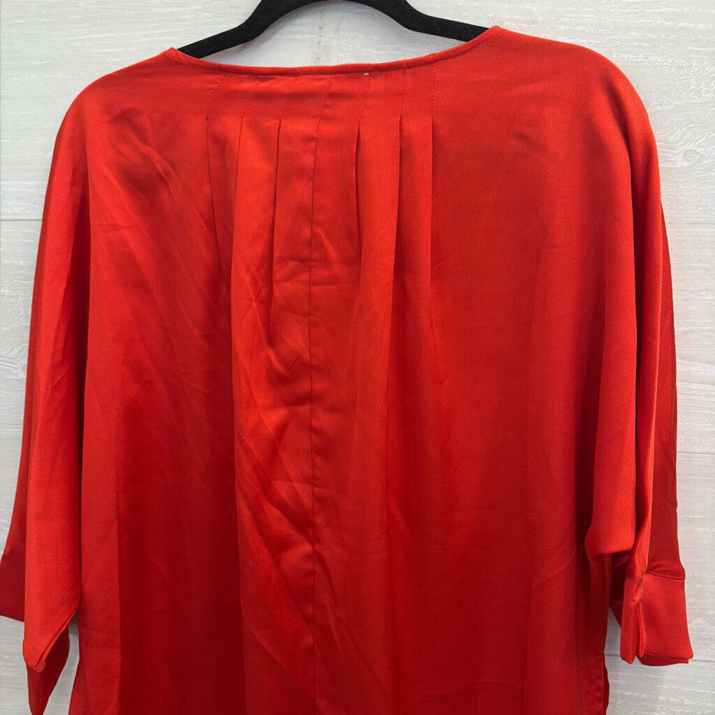 She and Sky Red Silky Slouchy Top Medium