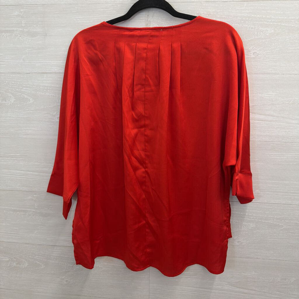 She and Sky Red Silky Slouchy Top Medium