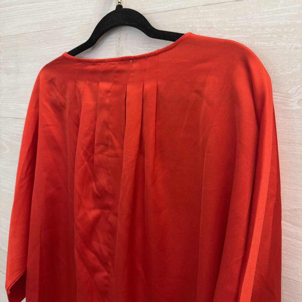 She and Sky Red Silky Slouchy Top Medium