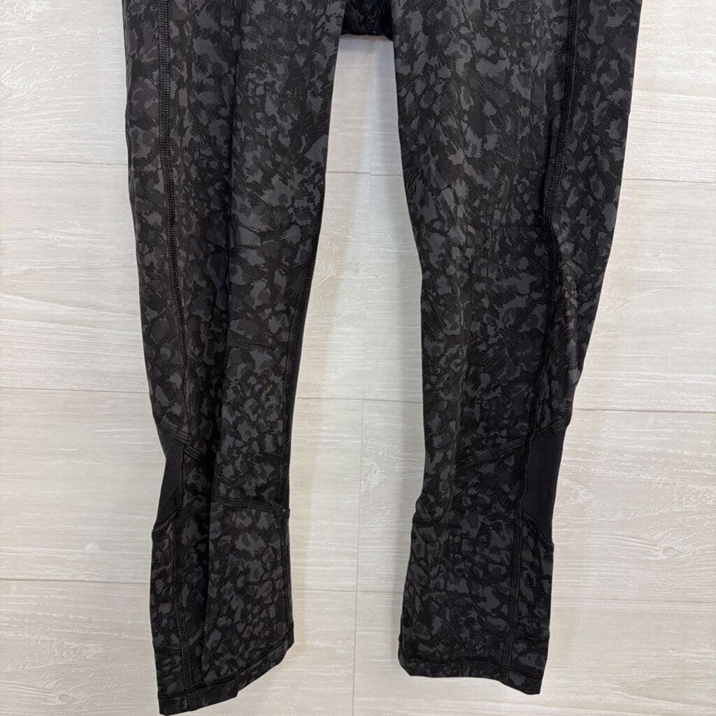 Lululemon Black Print Leggings 4