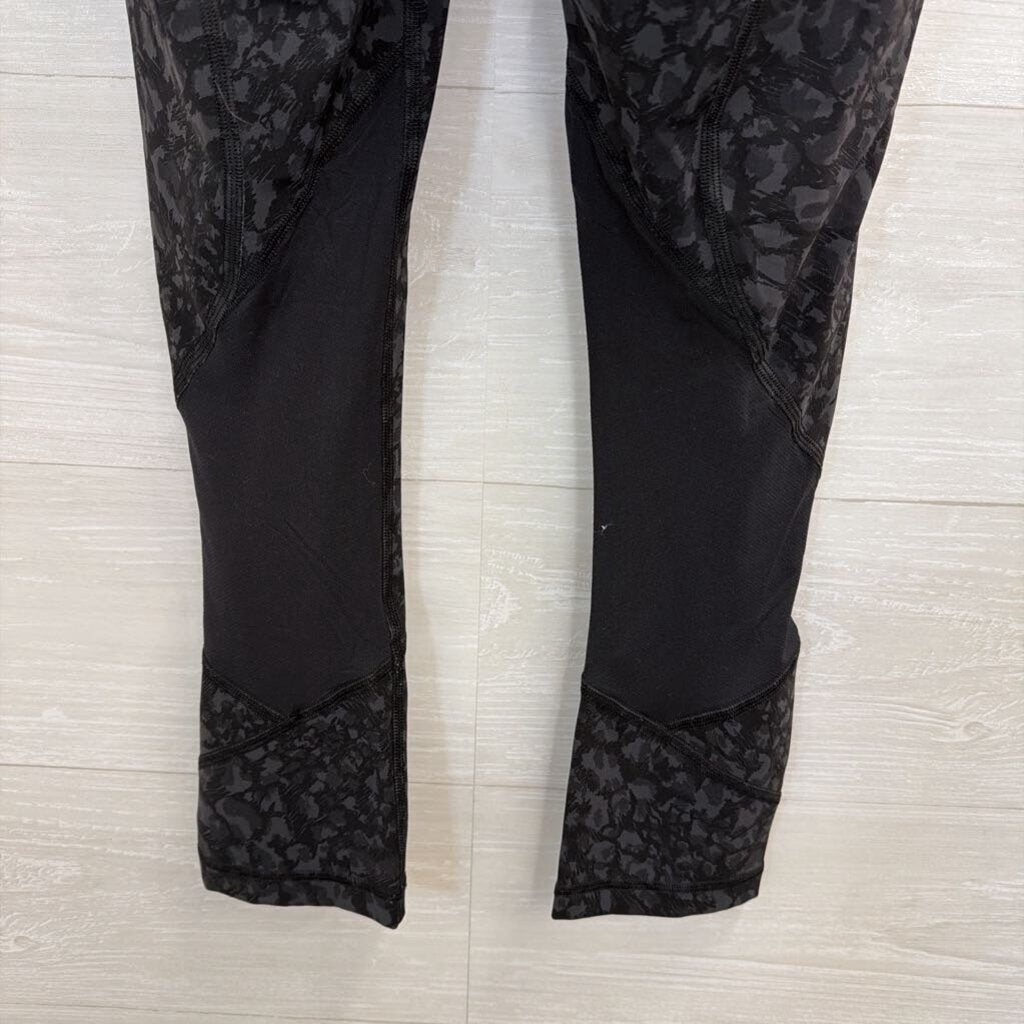 Lululemon Black Print Leggings 4