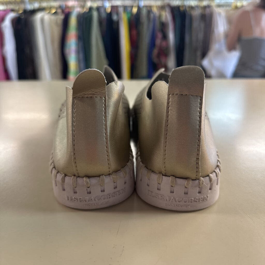 Ilse Jacobsen Metallic Platinum Perforated Tulip Slip On Sneakers 39