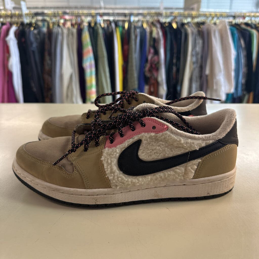 Nike Air Jordan 1 Retro Low Fleece Sneakers 9
