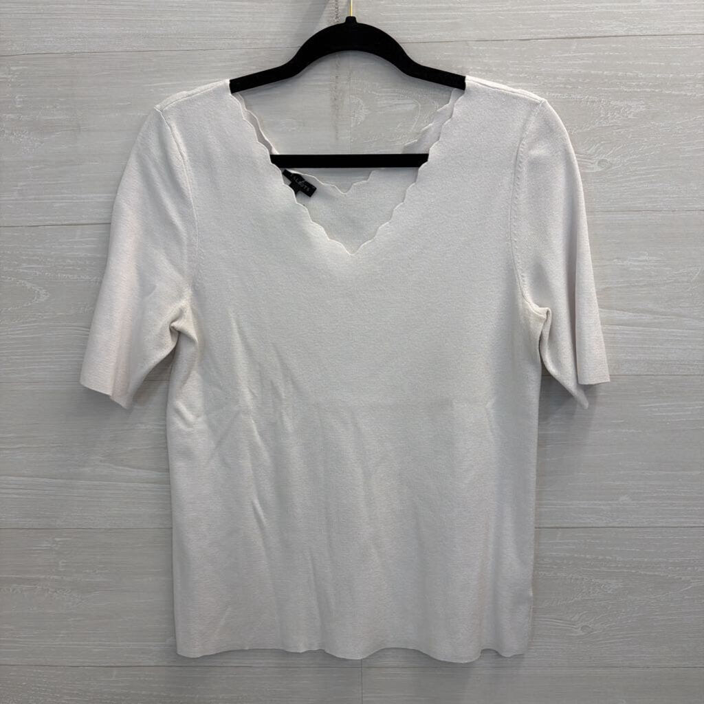 Talbots White Scallop Neck Short Sleeve Top Medium