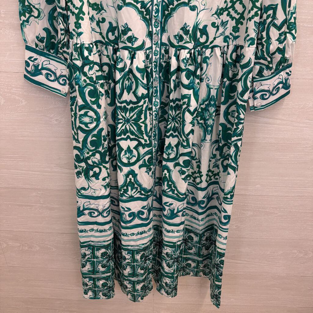 White/ Green Print Long Sleeve Maxi Dress Large