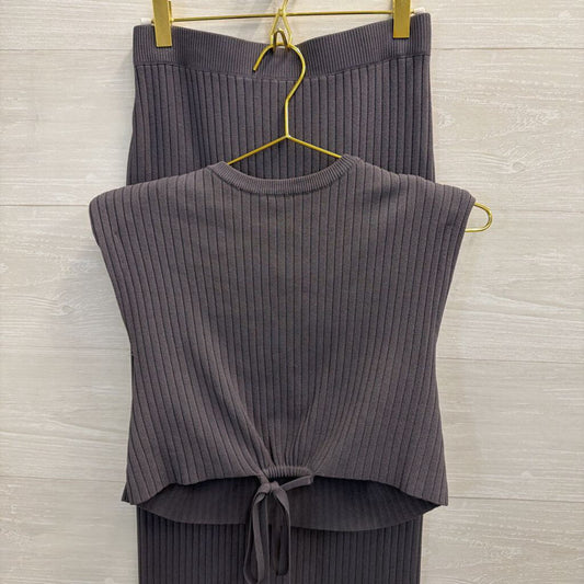 L'Academie Grey Rubbed Knit Maxi Skirt/ Cropped Sleeveless Top Set Small