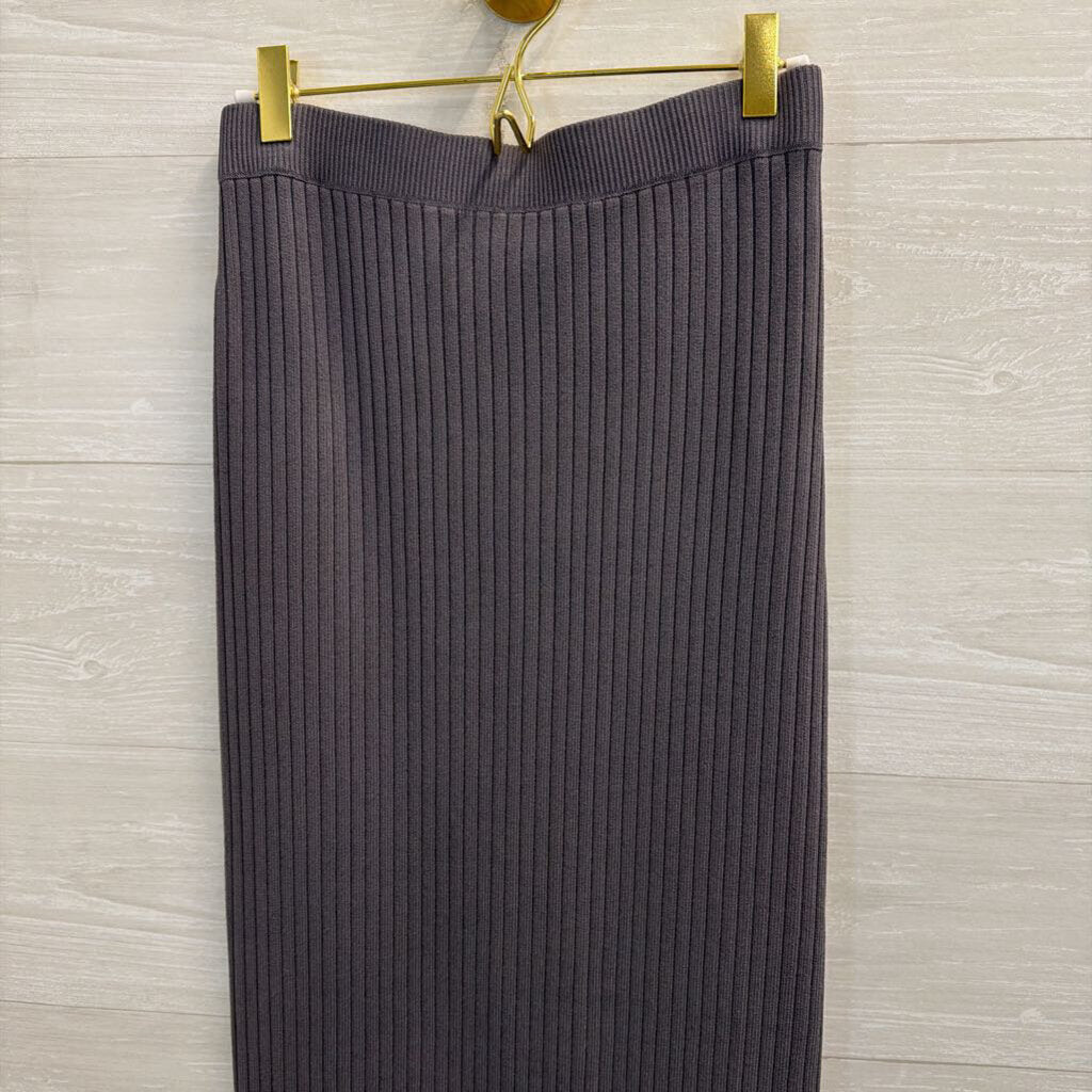 L'Academie Grey Rubbed Knit Maxi Skirt/ Cropped Sleeveless Top Set Small