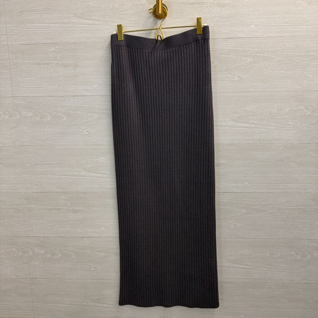 L'Academie Grey Rubbed Knit Maxi Skirt/ Cropped Sleeveless Top Set Small