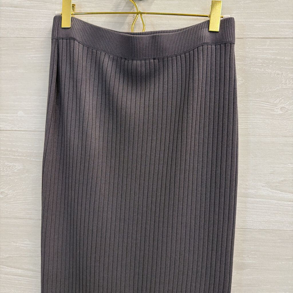 L'Academie Grey Rubbed Knit Maxi Skirt/ Cropped Sleeveless Top Set Small