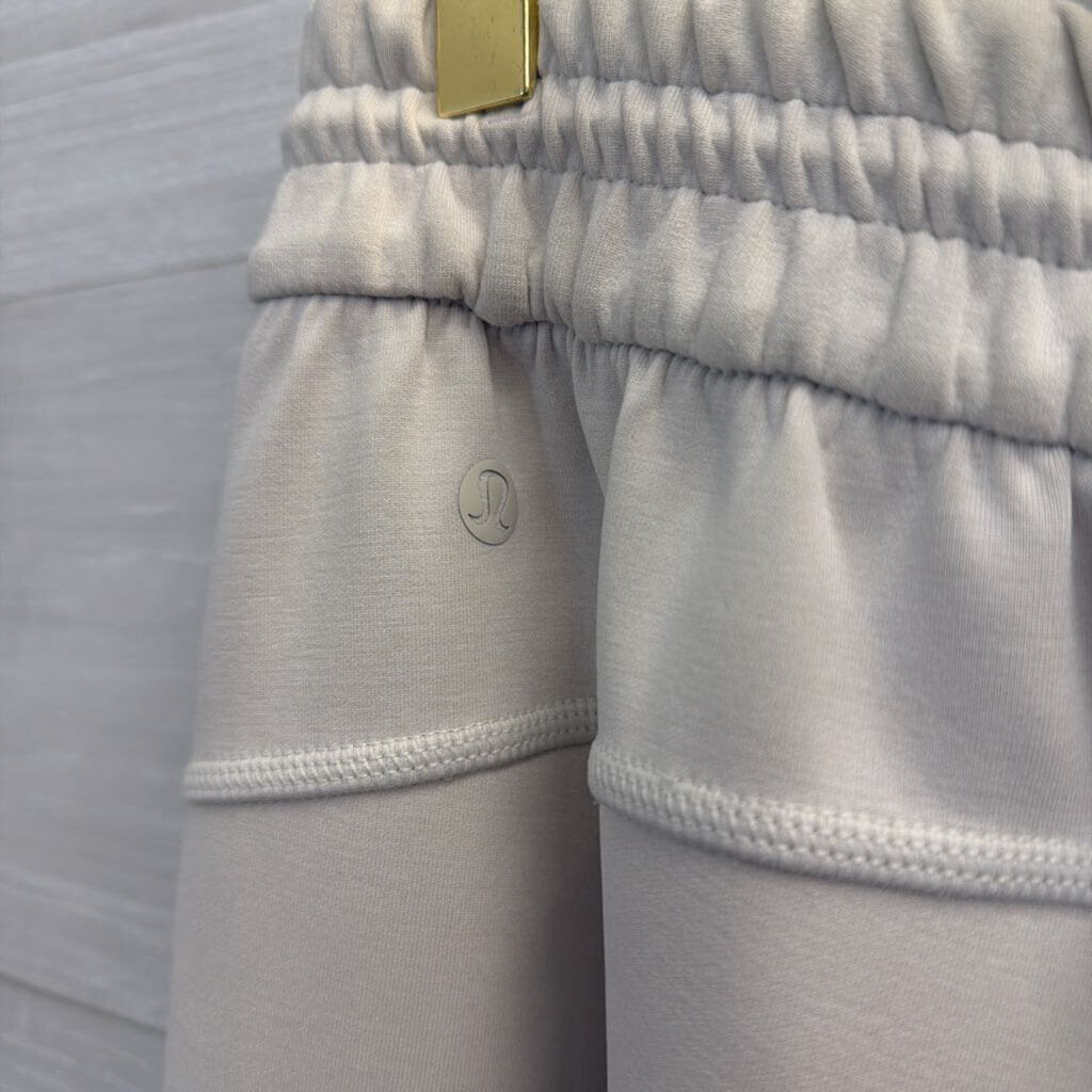 Lululemon Cream Softstreme High Rise Pants 6