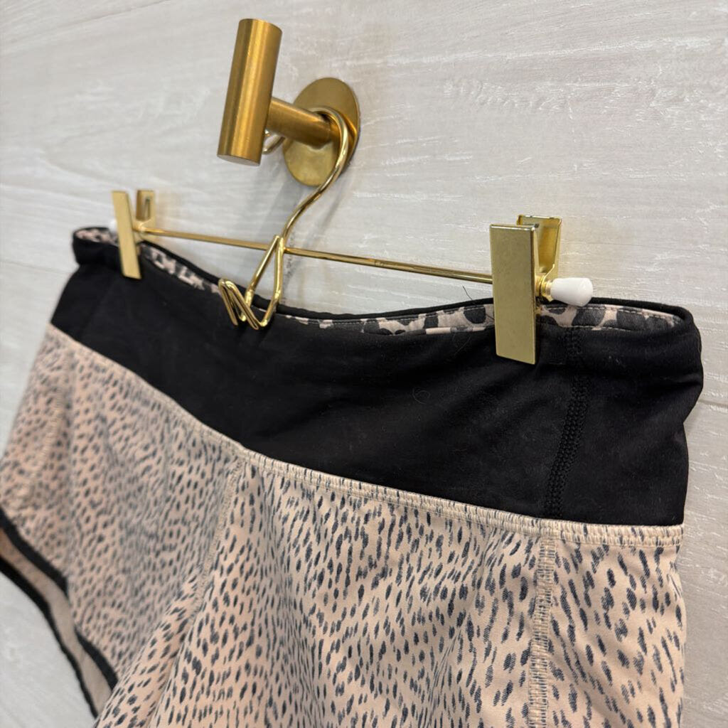 Lululemon Beige/ Black Print Micro Athletic Shorts 6