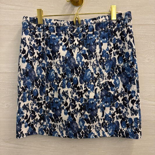Kim Rogers White/ Blue Print Skort 10