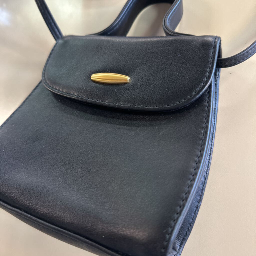 Leather Co. Small Black Leather Crossbody Purse