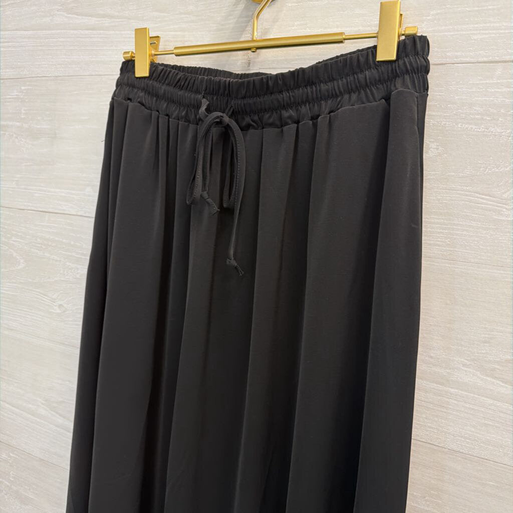 Yincro Black Maxi Skirt Large