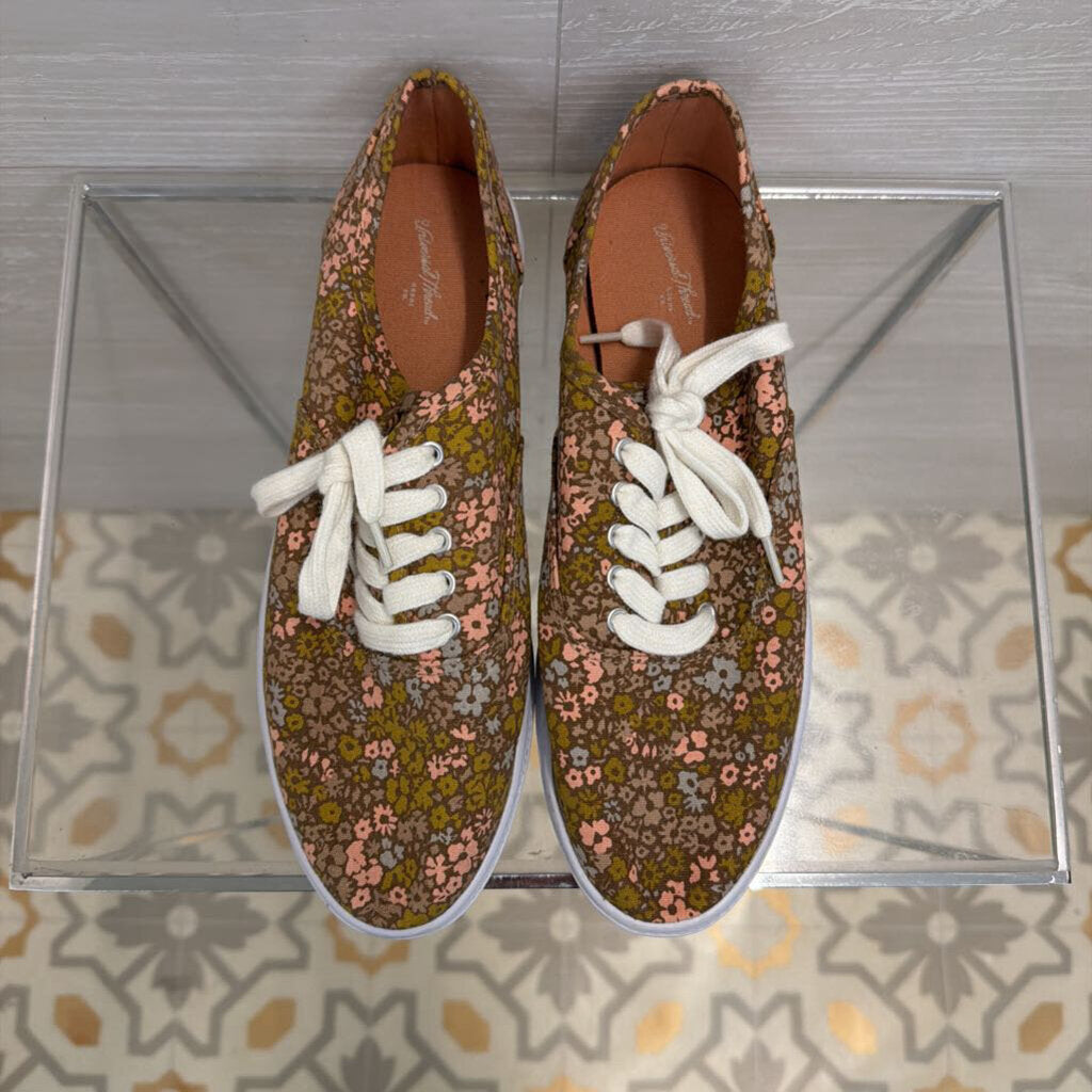 Brown/ Multi Floral Print Low Sneakers 8