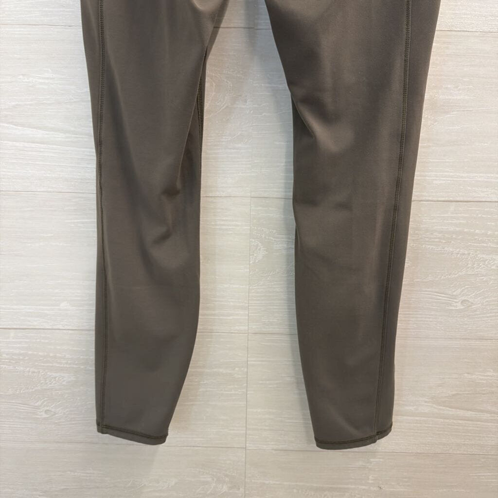 Vuori Soft Green Athletic Leggings Small