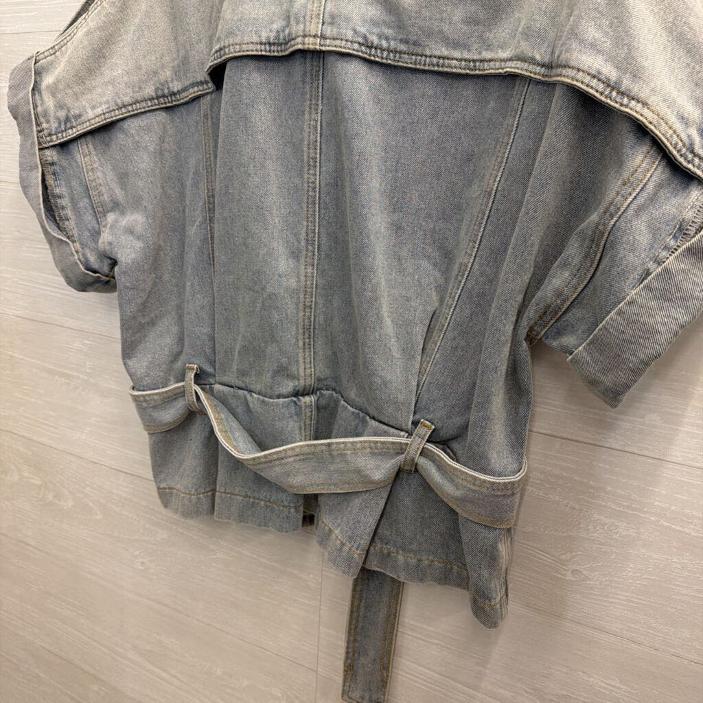 POL Light Wash Short Sleeve Belted Jacket Top Large