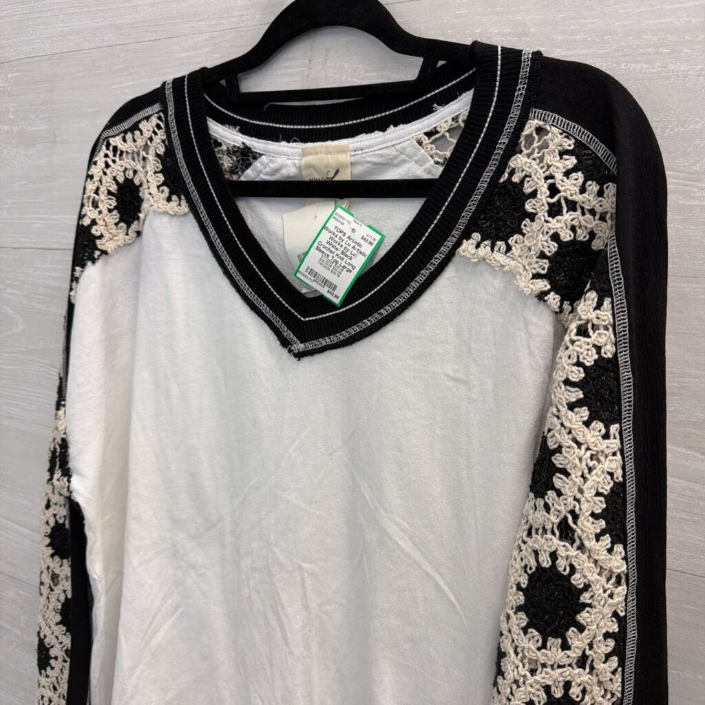 Artistic Works by Lu White/ Black Crochet Knit Long Sleeve Top Large