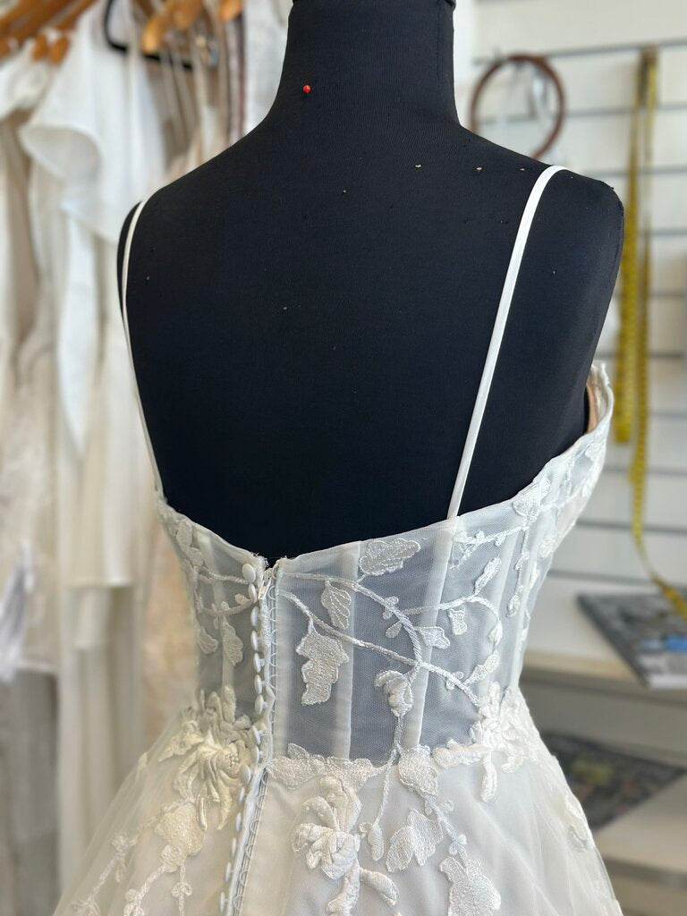 Essense of Australia D3258 Lace Applique A-Line Dress 10