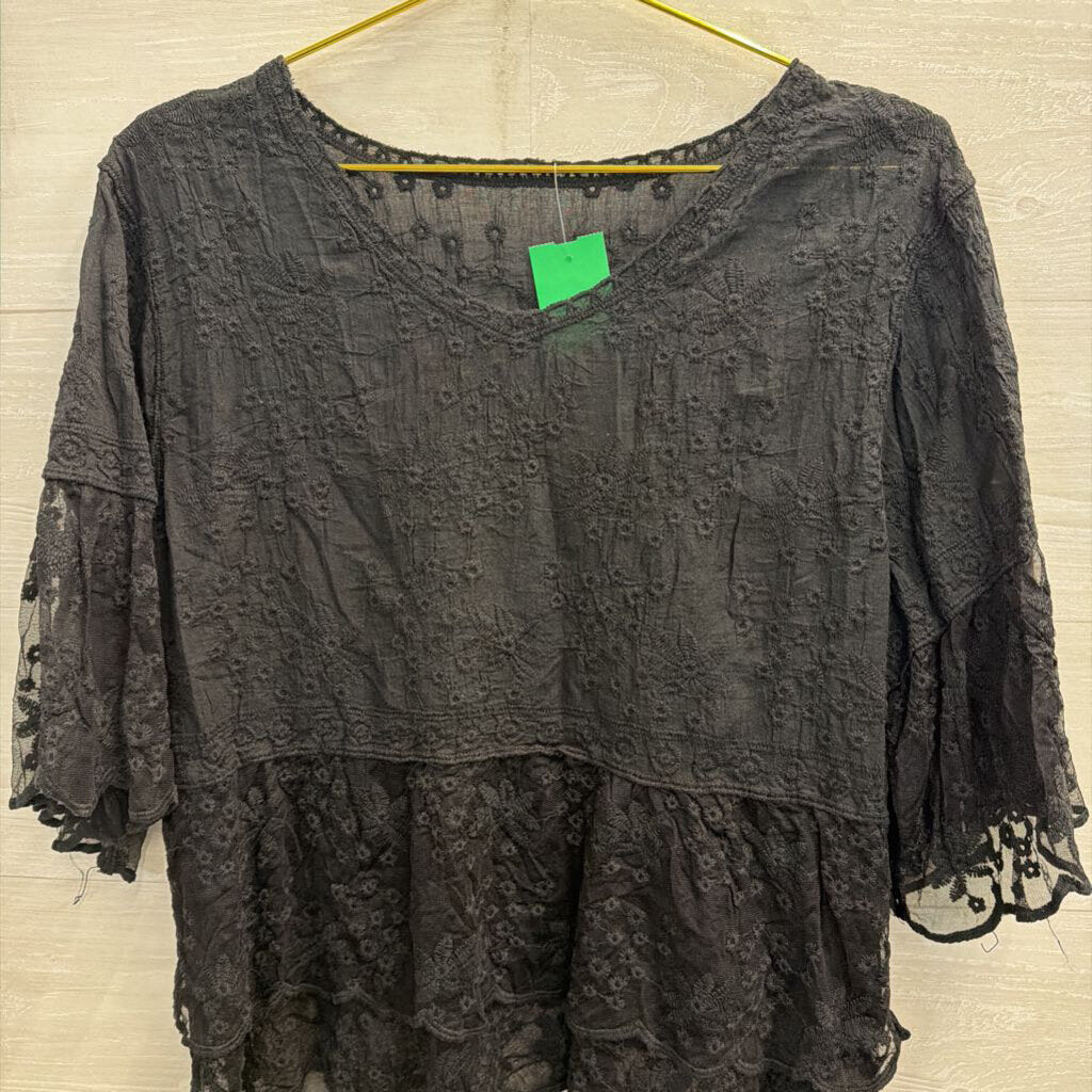 Black Lace Short Sleeve Boxy Top Large