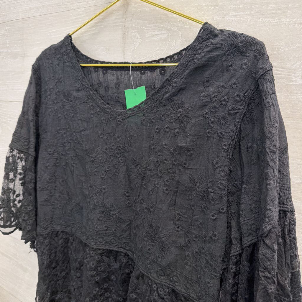 Black Lace Short Sleeve Boxy Top Large