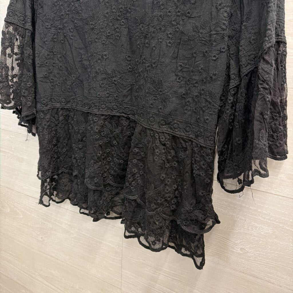 Black Lace Short Sleeve Boxy Top Large