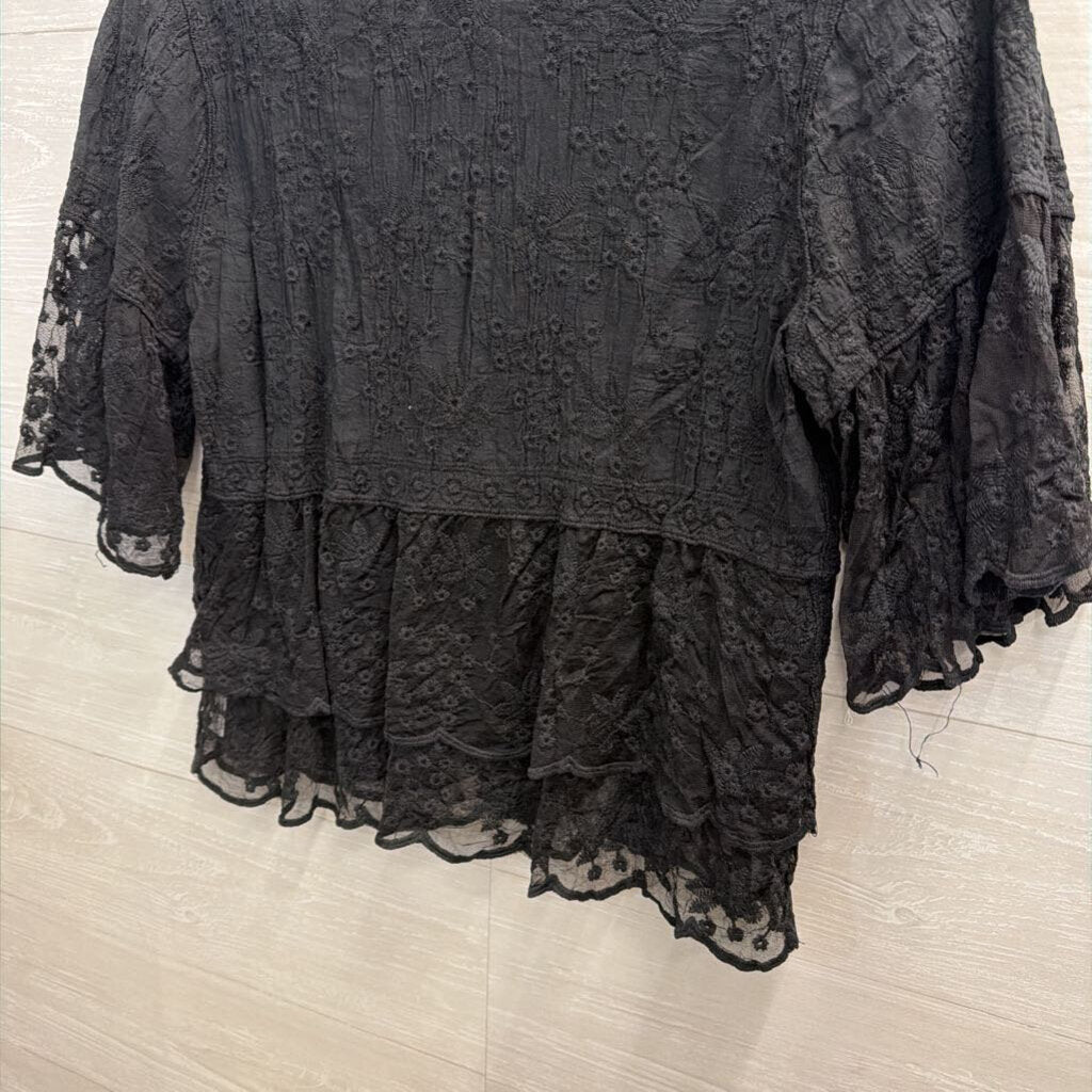 Black Lace Short Sleeve Boxy Top Large