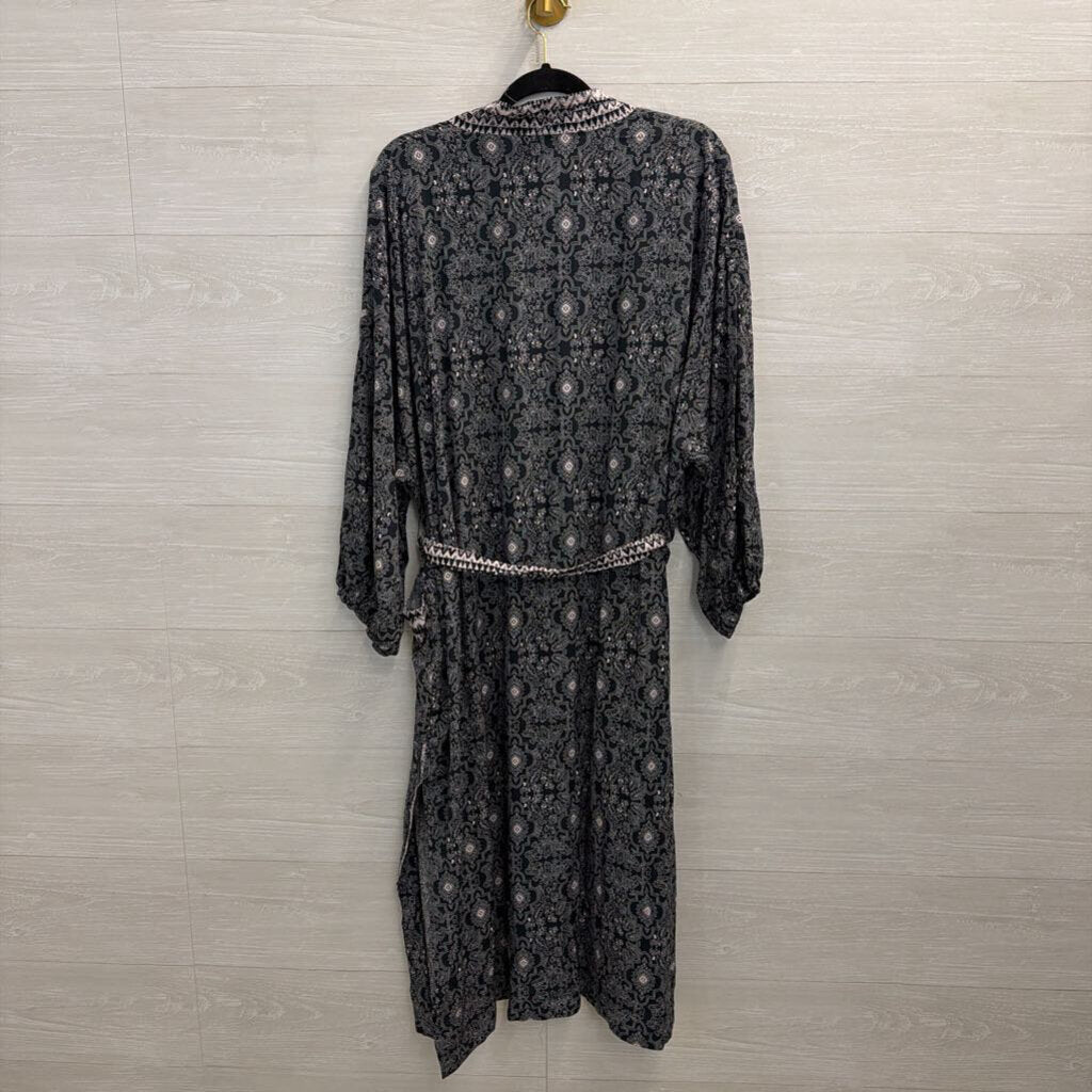 Dress Forum Black/ Blush Print Tie Waist Duster Large