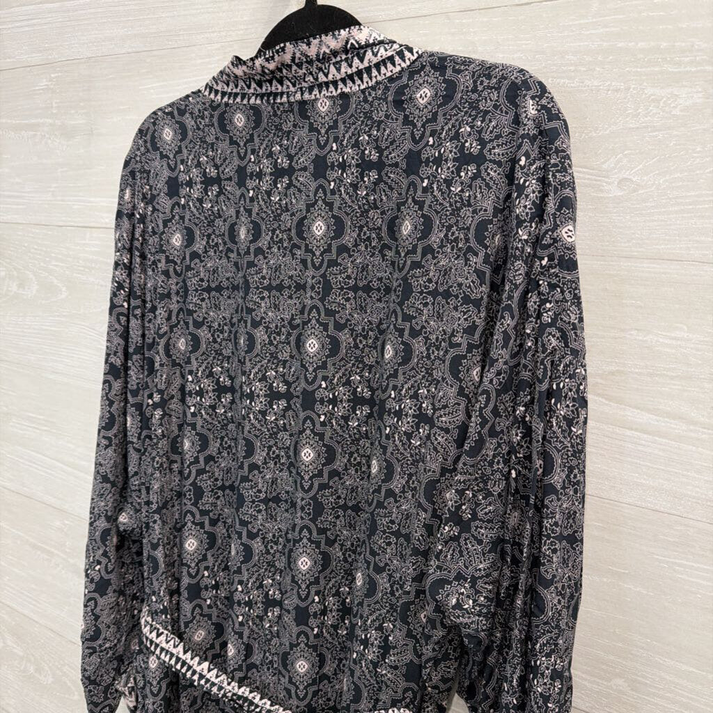 Dress Forum Black/ Blush Print Tie Waist Duster Large
