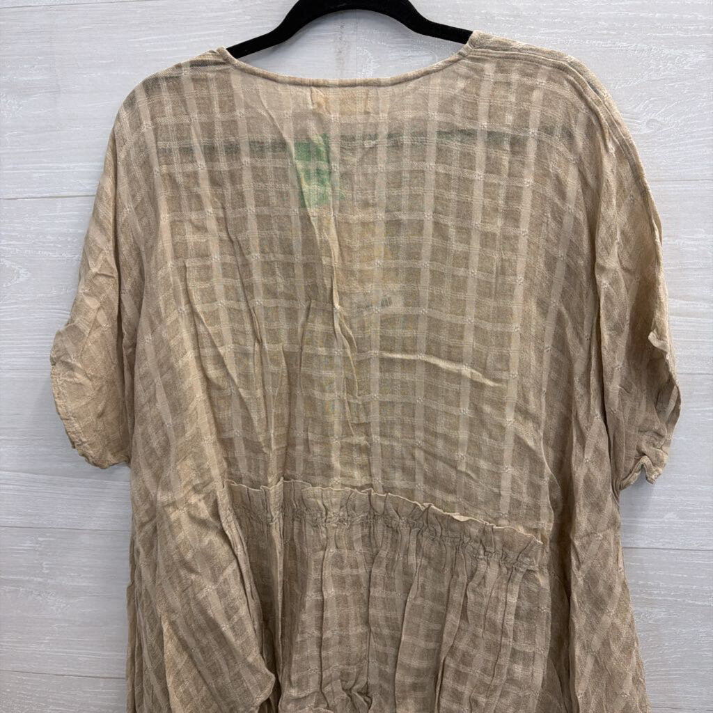 Zen Cheryenne Beige Textured Print Short Sleeve High Low Top Large/ Extra Large