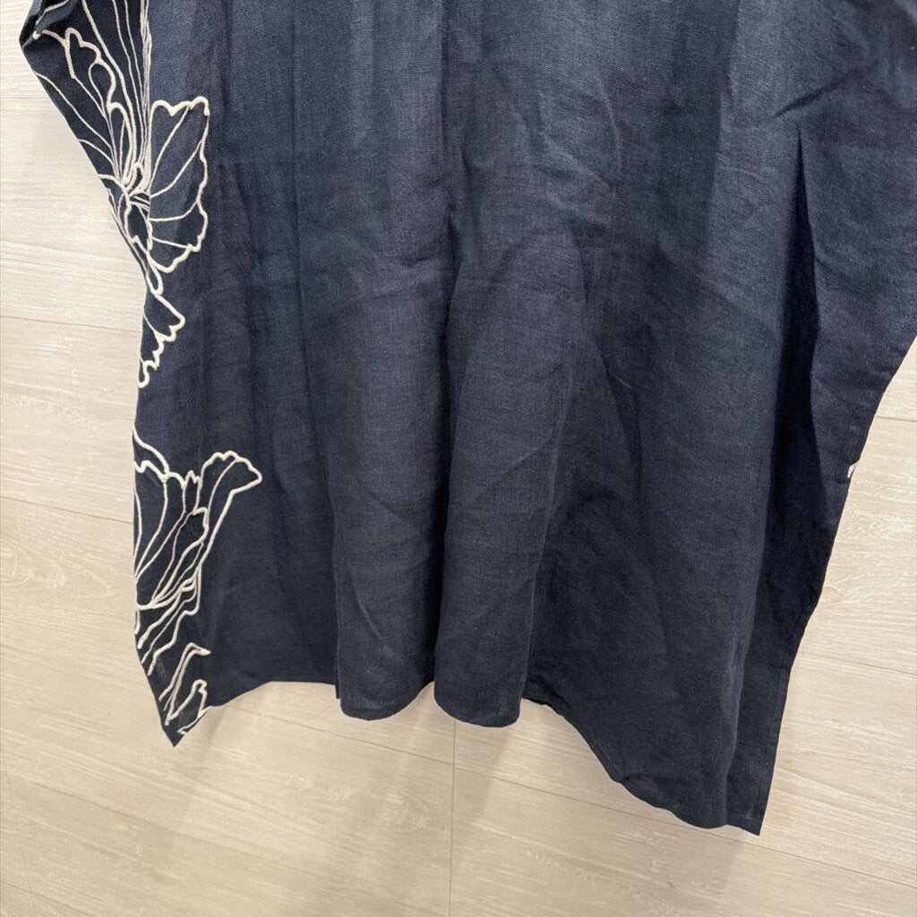 J Jill Navy/ White Embroidered Short Sleeve Boxy Top S-L
