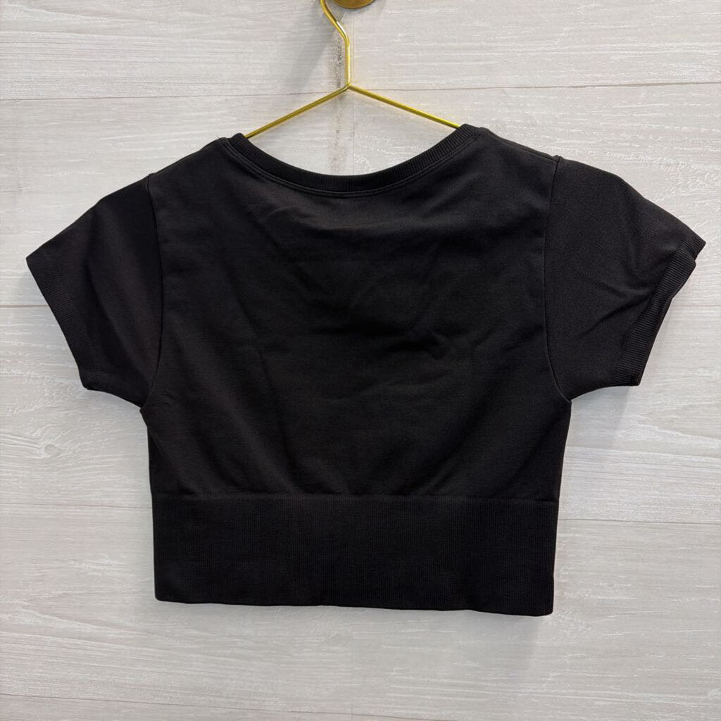 Offline by Aerie Black Cropped Short Sleeve Top Small