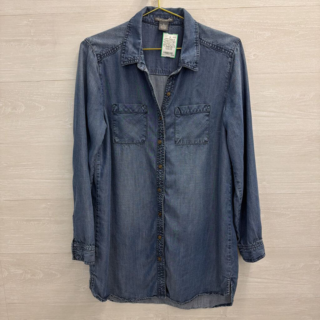 Chelsea and Theodore Blue Chambray Long Sleeve Snap Front Top Medium