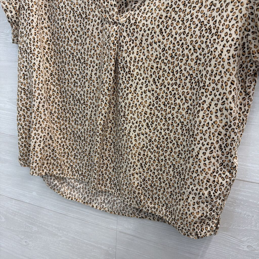 Gap Brown Leopard Print Short Sleeve Top Medium
