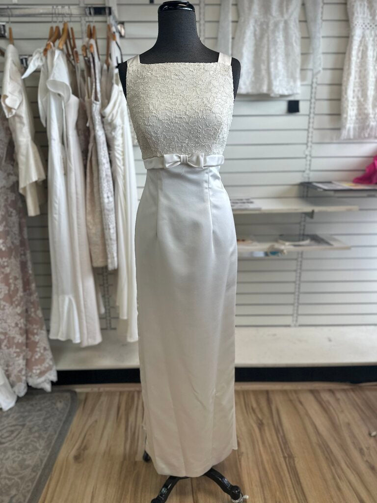 Vintage Ivory Lace Top Satin Skirt Bridal Gown 5/6